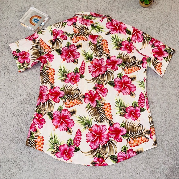 Floral Hawaiian button up shirt - Picture 9 of 9